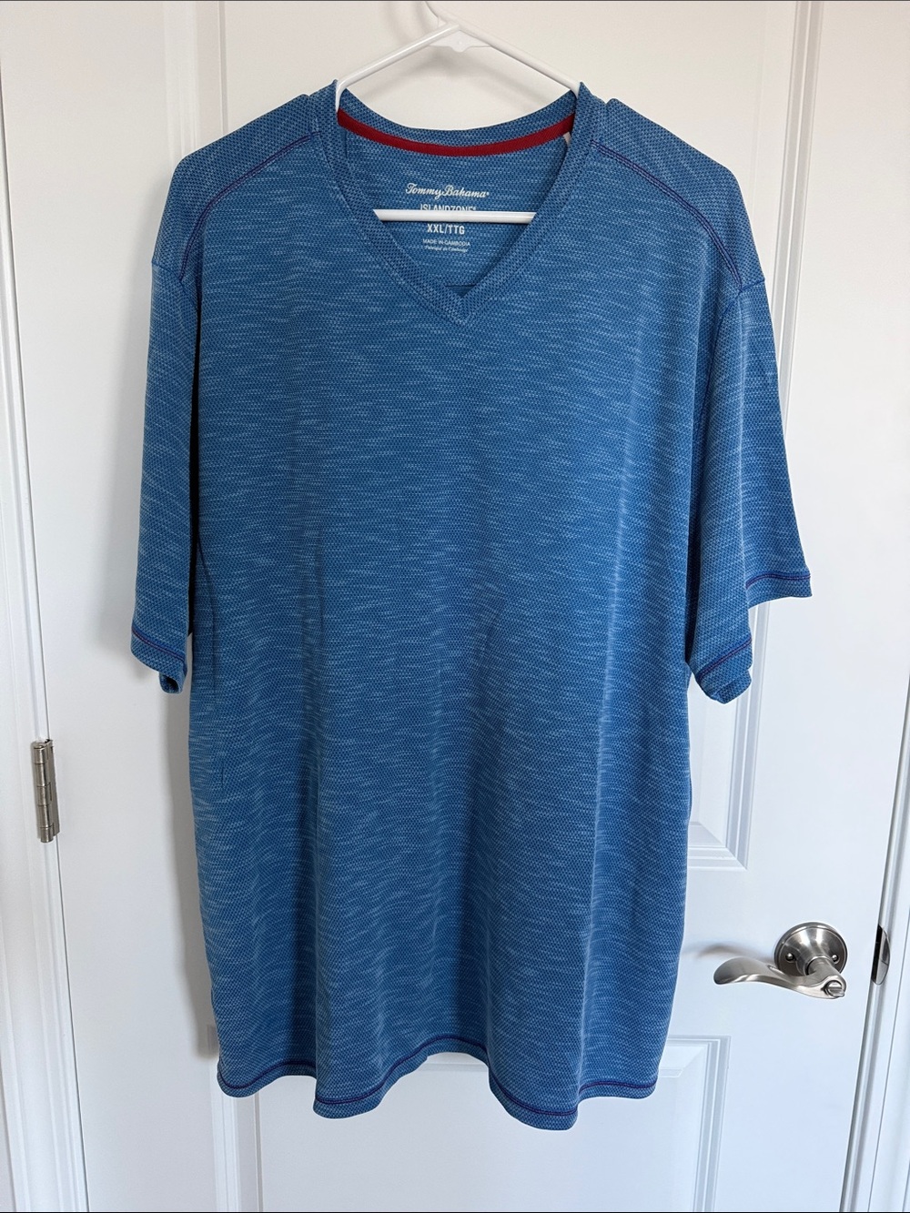 Tommy Bahama Heathered Blue V-Neck Short Sleeve Tee with Red Trim